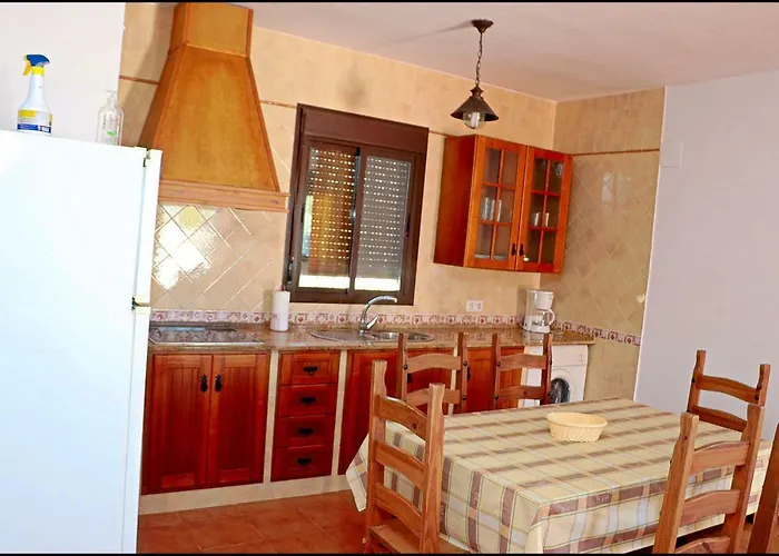 Cala De Puntalejo * كونيل ذي لا فرونتيرا